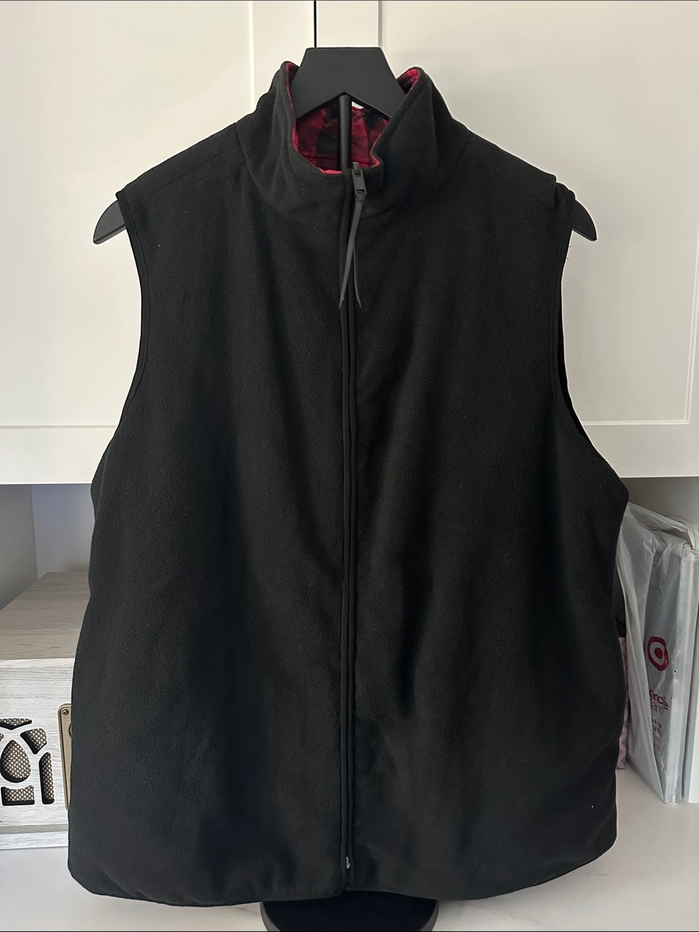 Women’s Black Fleece Zip-Up Vest (Large)